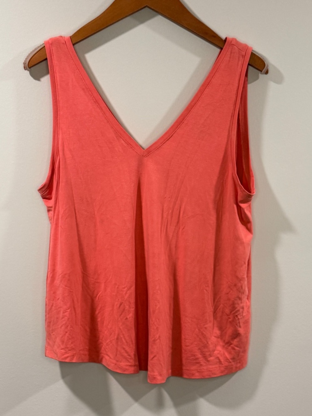 Sweaty Betty Women’s Coral V-Neck Sleeveless Tank Size M